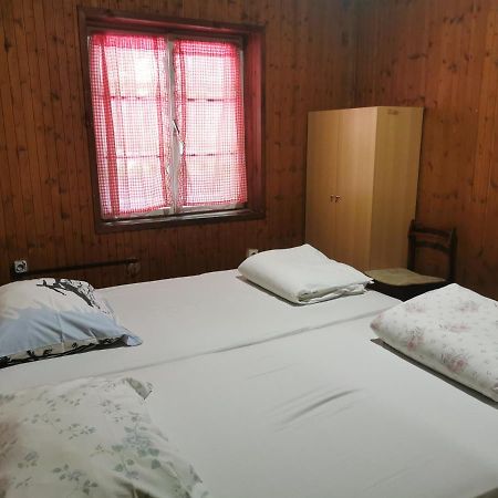 Great Mountain B&B Platak Ngoại thất bức ảnh