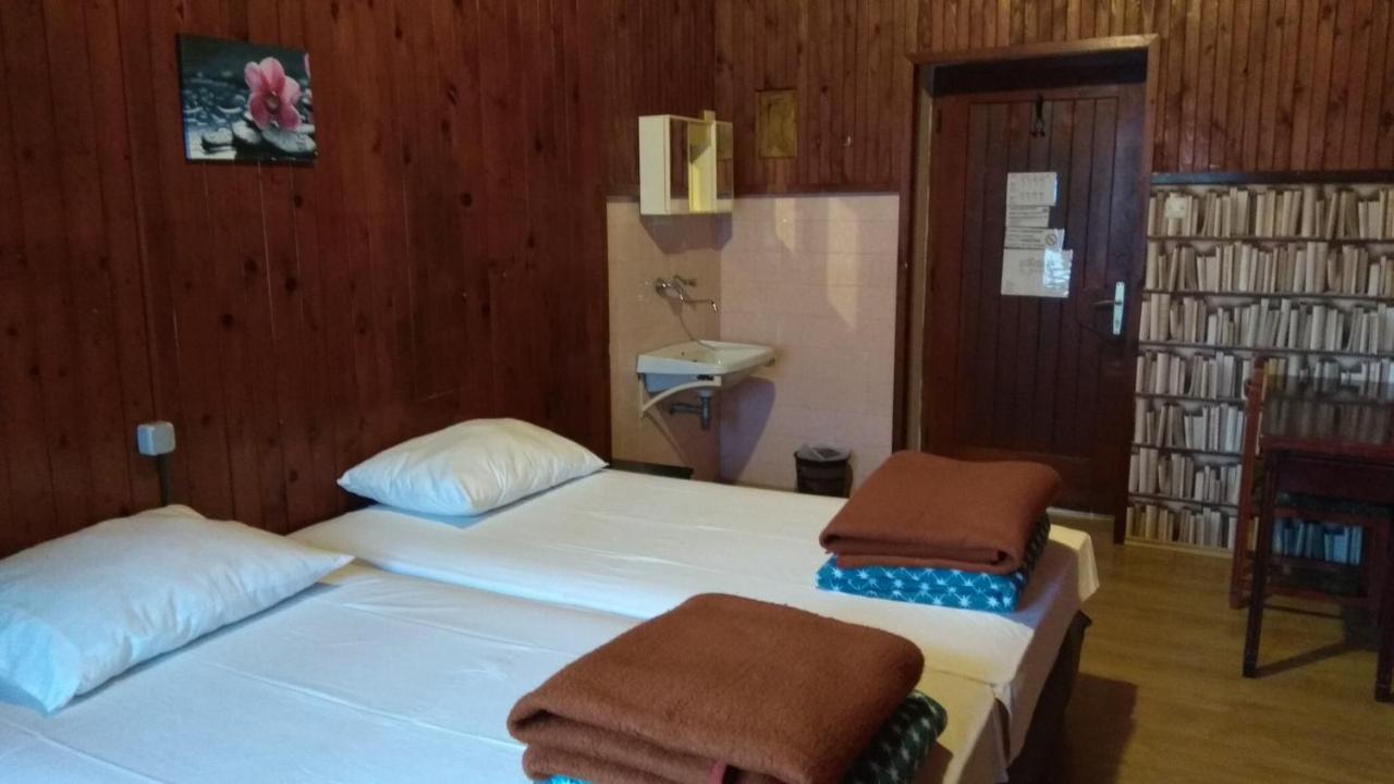 Great Mountain B&B Platak Ngoại thất bức ảnh