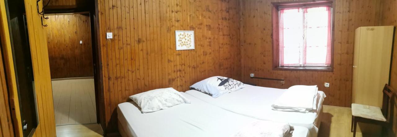 Great Mountain B&B Platak Ngoại thất bức ảnh