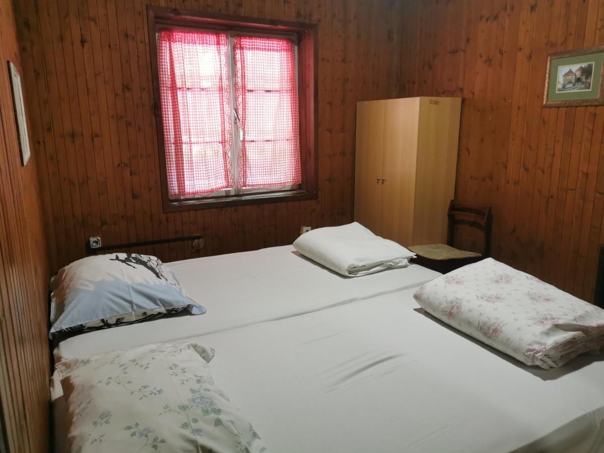 Great Mountain B&B Platak Ngoại thất bức ảnh