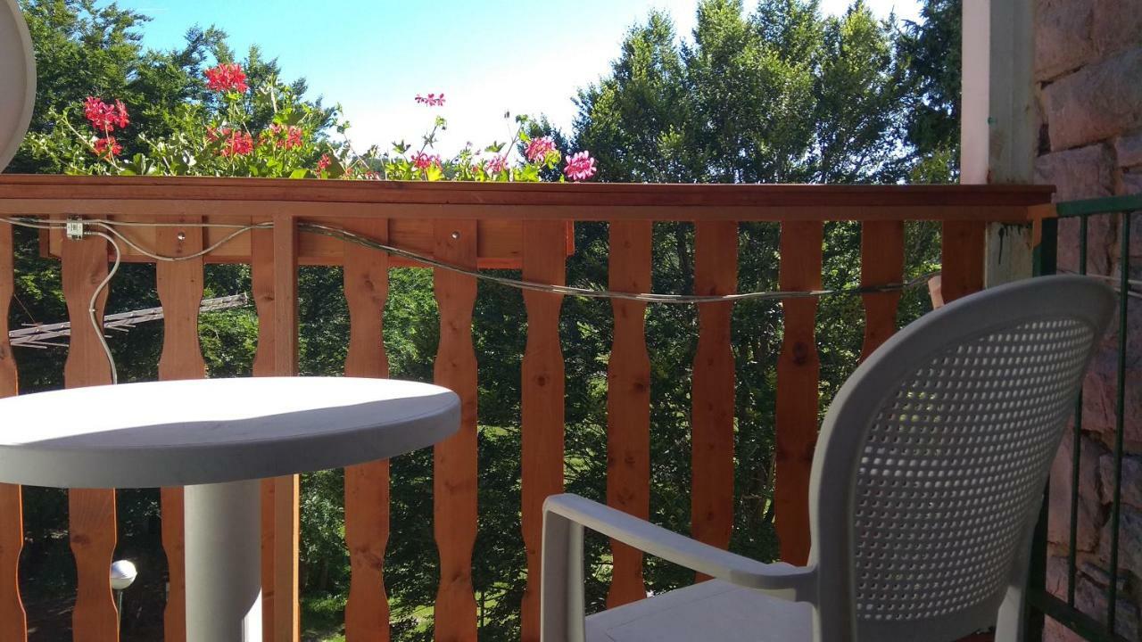Great Mountain B&B Platak Ngoại thất bức ảnh