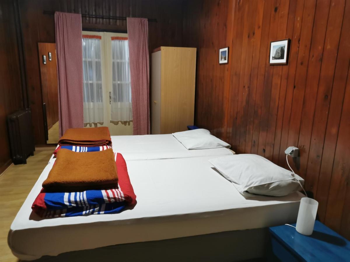 Great Mountain B&B Platak Ngoại thất bức ảnh